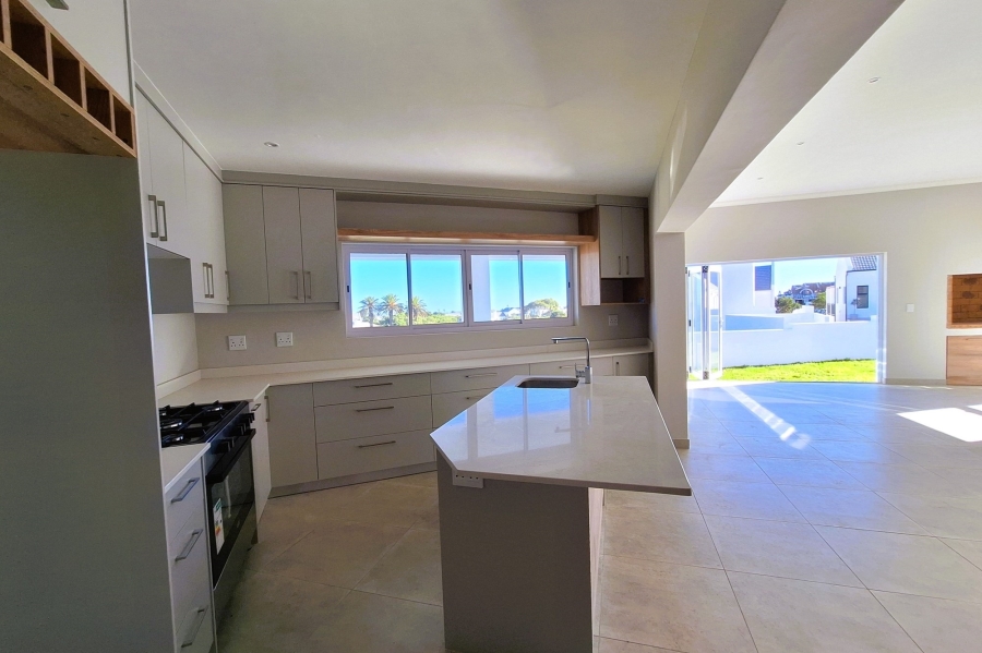 3 Bedroom Property for Sale in Shelley Point Western Cape